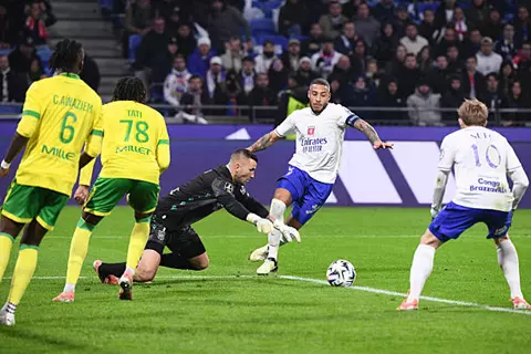 بمشاركة مصطفى محمد.. ليون يسقط نانت بثلاثية في الدوري الفرنسي